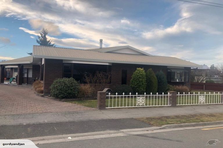 Photo of property in 17 Royal Terrace, Alexandra, 9320