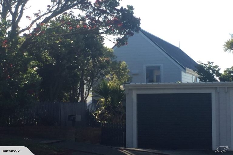 Photo of property in 99 Kaikoura Street, Maupuia, Wellington, 6022