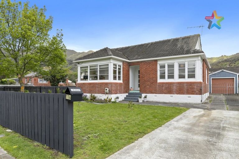 Photo of property in 114 Waddington Drive, Naenae, Lower Hutt, 5011