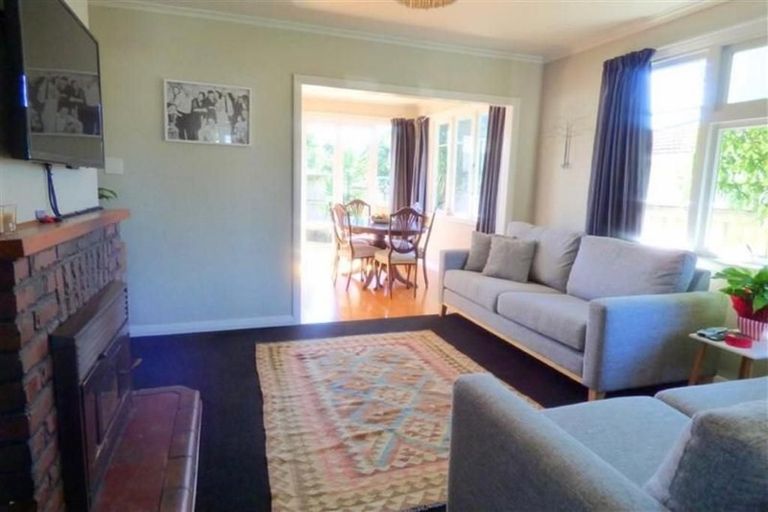 Photo of property in 1/9 Tarahua Road, Vogeltown, New Plymouth, 4310