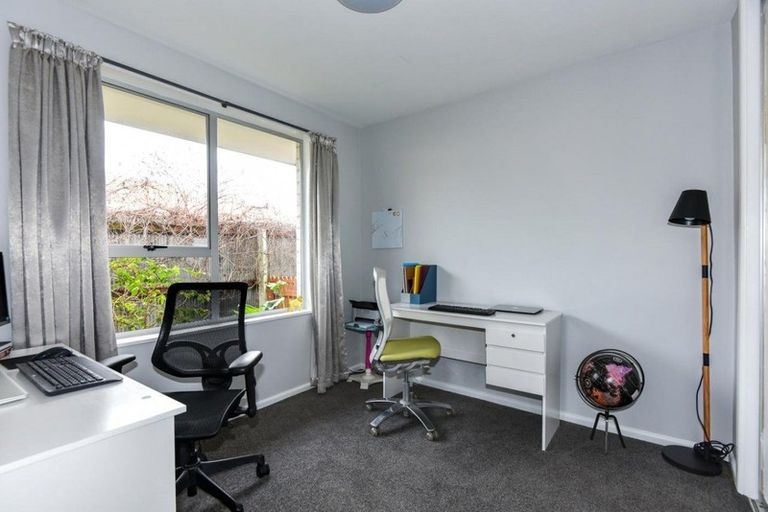 Photo of property in 2/461 Halswell Road, Halswell, Christchurch, 8025