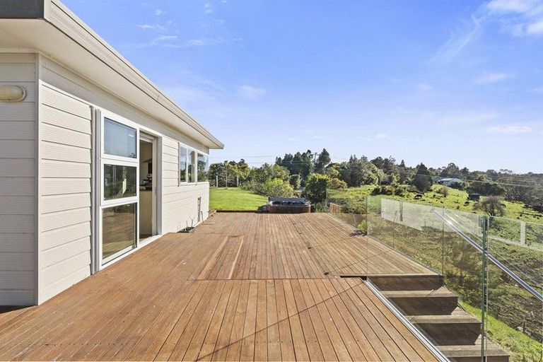 Photo of property in 233 Whitehills Road, Waitoki, Silverdale, 0994