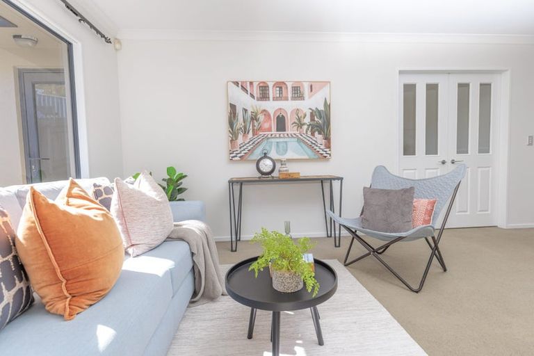 Photo of property in 80 Erlestoke Crescent, Churton Park, Wellington, 6037