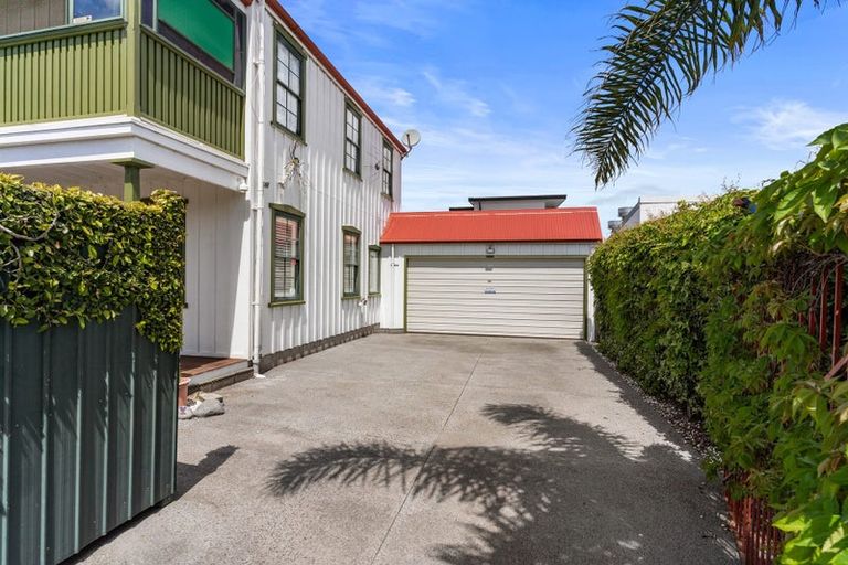 Photo of property in 2b Terrace Avenue, Mount Maunganui, 3116