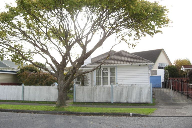 Photo of property in 81 Epuni Street, Epuni, Lower Hutt, 5011