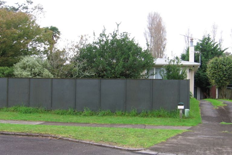 Photo of property in 9 Challinor Street, Pakuranga, Auckland, 2010