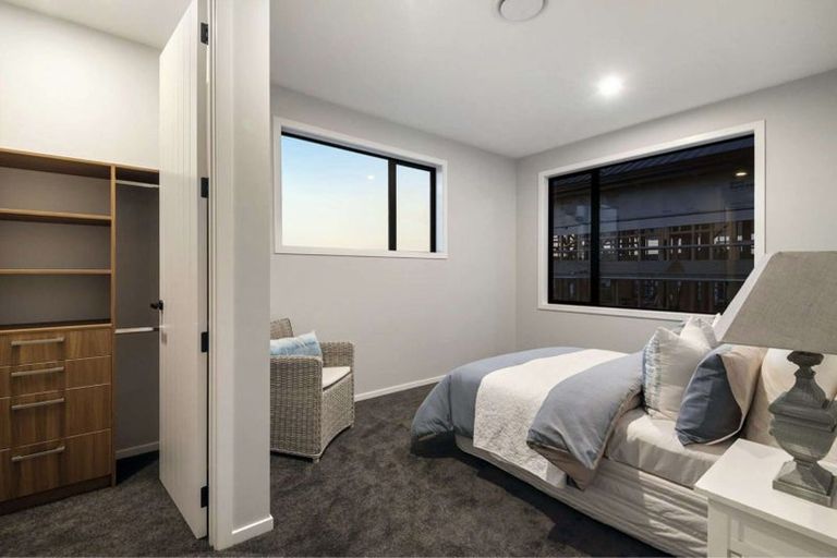 Photo of property in 3 Picnic Point Road, Hobsonville, Auckland, 0616