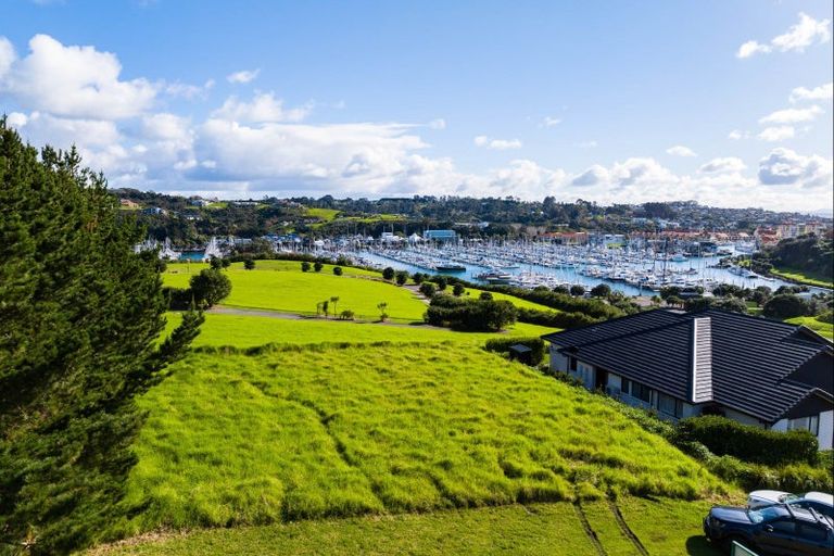 Photo of property in 7 Waimaki Way, Gulf Harbour, Whangaparaoa, 0930