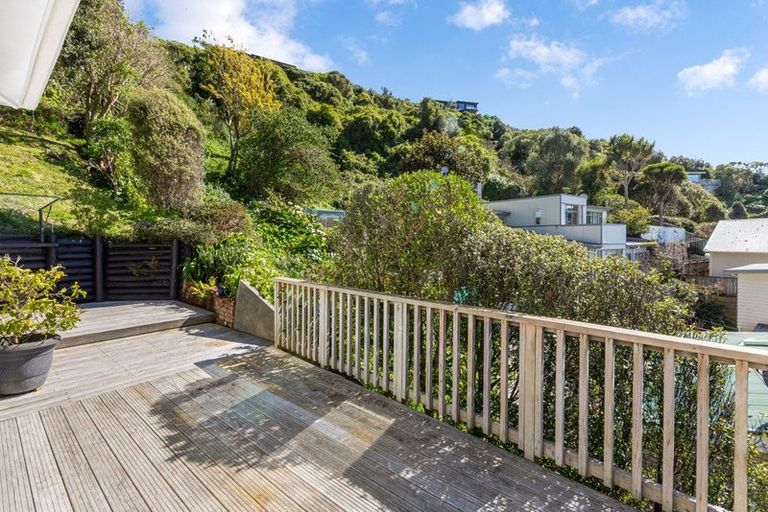 Photo of property in 26 Freeling Street, Island Bay, Wellington, 6023