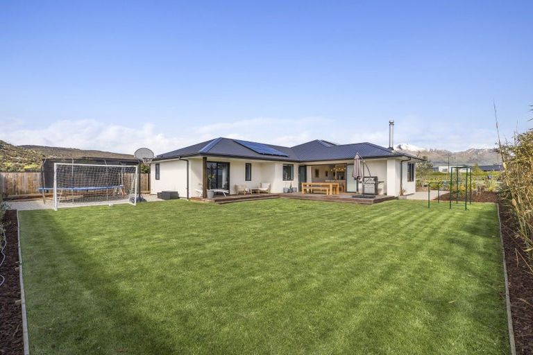 Photo of property in 46 Pounamu Avenue, Albert Town, Wanaka, 9305