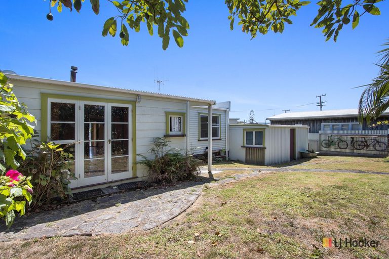 Photo of property in 7 Scarborough Road, Waihi Beach, 3611