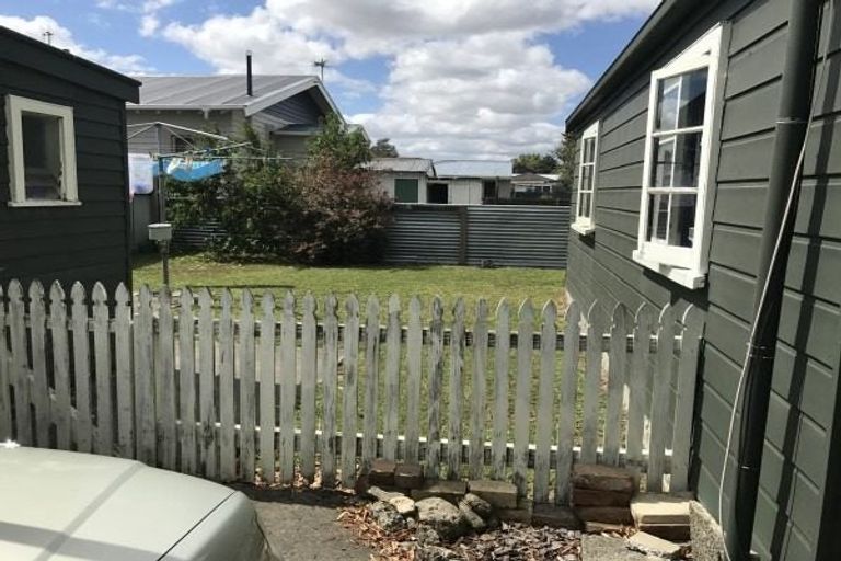Photo of property in 502 Tremaine Avenue, Takaro, Palmerston North, 4410
