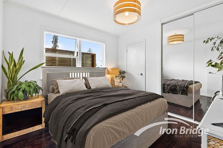 Photo of property in 1/53 Lancaster Road, Beach Haven, Auckland, 0626