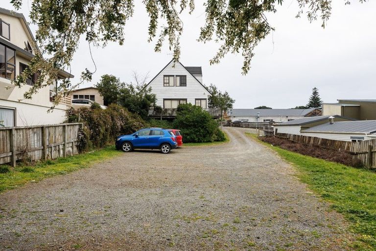 Photo of property in 11 Margaret Road, Raumati Beach, Paraparaumu, 5032