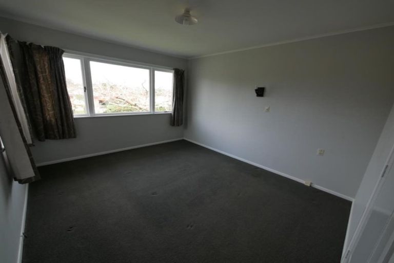Photo of property in 10 Gills Avenue, Papakura, 2110