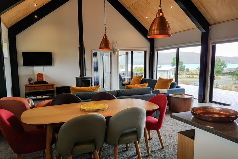Photo of property in 1 Pollock Place, Lake Tekapo, 7999