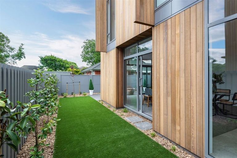 Photo of property in 1/40 Kilmarnock Street, Riccarton, Christchurch, 8011