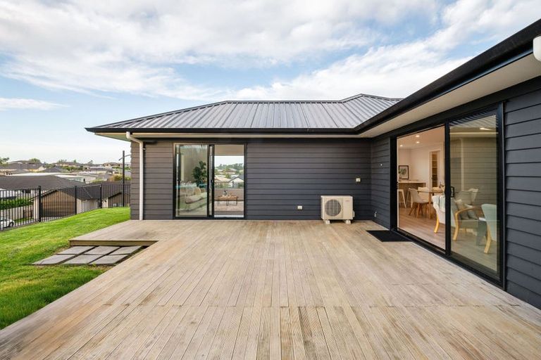 Photo of property in 24 Drower Glen, Flagstaff, Hamilton, 3210