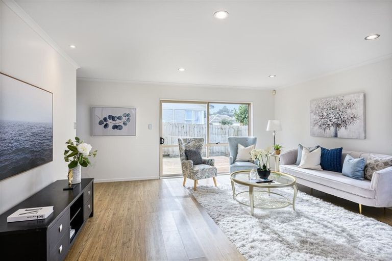 Photo of property in 74 Clover Drive, Henderson, Auckland, 0610