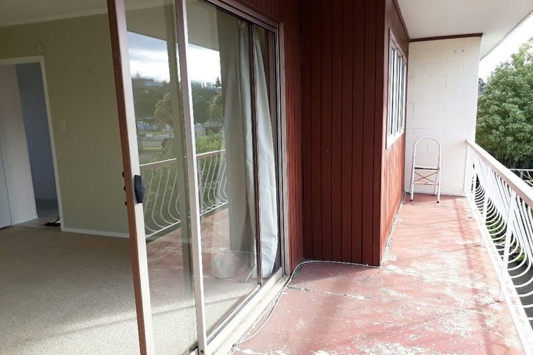 Photo of property in 10/773 Beach Road, Browns Bay, Auckland, 0630