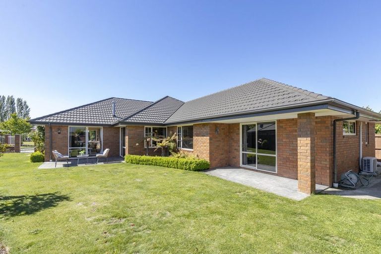 Photo of property in 48 Glasnevin Drive, Casebrook, Christchurch, 8051