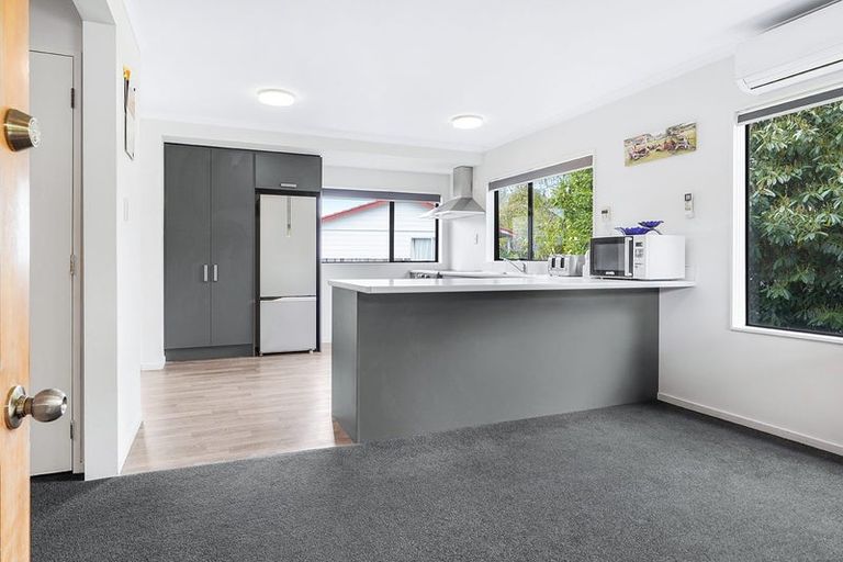 Photo of property in 42 Garland Drive, St Andrews, Hamilton, 3200