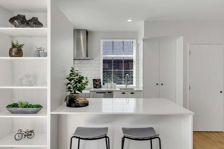 Photo of property in 4/36 Allard Street, Edgeware, Christchurch, 8013