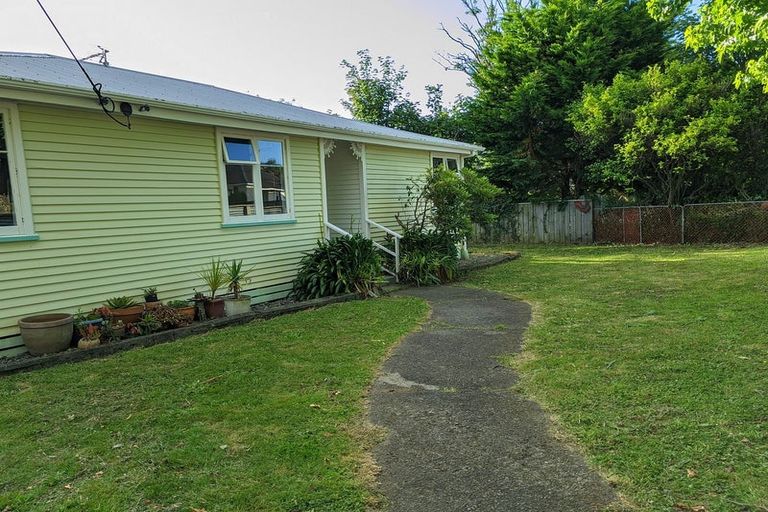 Photo of property in 17a Sandford Street, Trentham, Upper Hutt, 5018