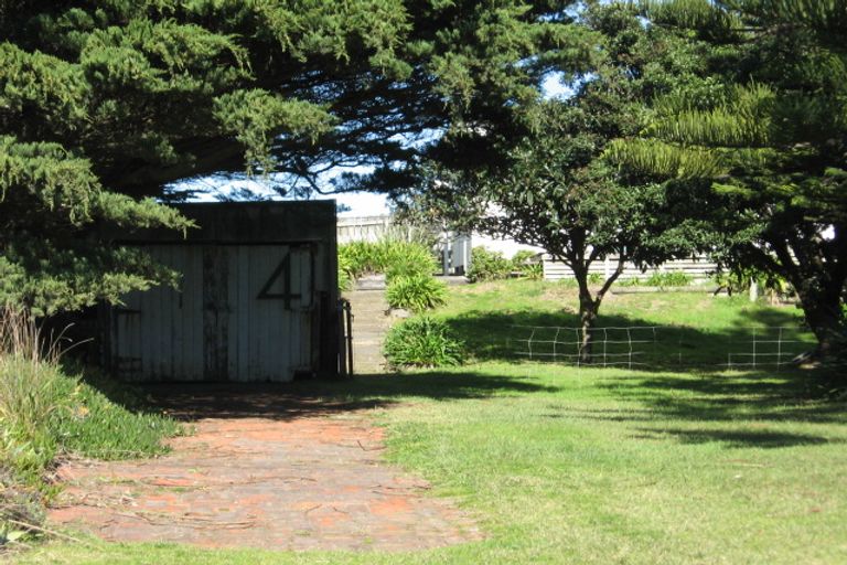 Photo of property in 4 Ngatiawa Street, Himatangi Beach, Foxton, 4891