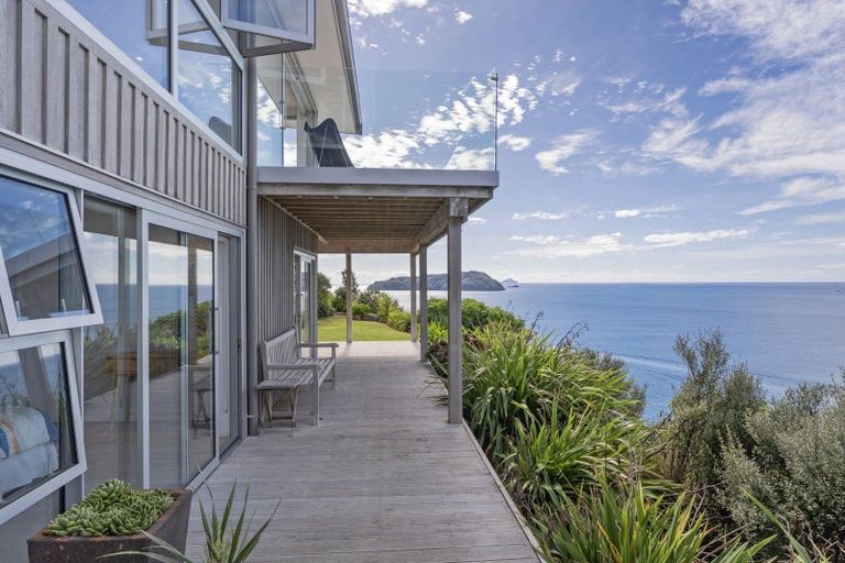 Photo of property in 217 Paku Drive, Tairua, 3508