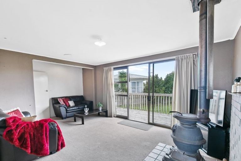 Photo of property in 76 Cargill Street, Papakura, 2110
