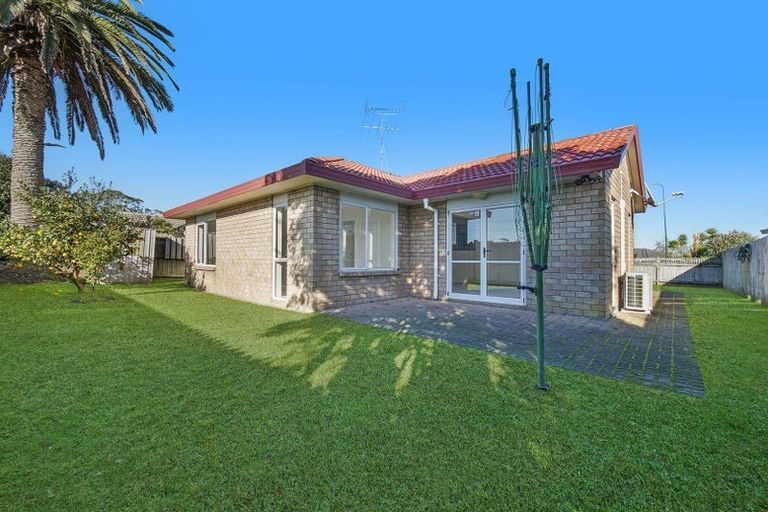 Photo of property in 13 Sheriff Place, Randwick Park, Auckland, 2105