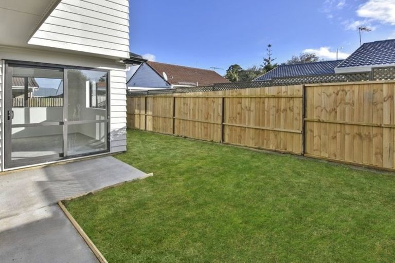 Photo of property in 3b Greers Road, Weymouth, Auckland, 2103