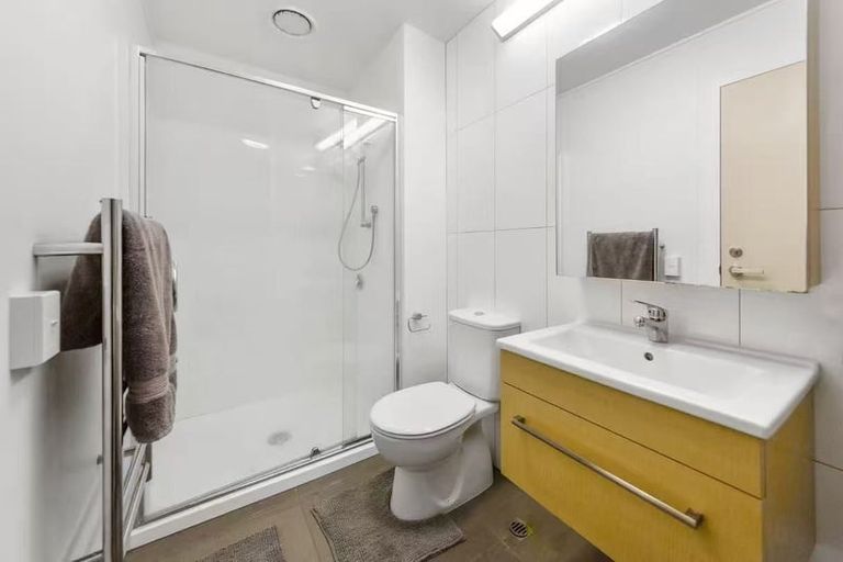 Photo of property in Twin Towers, 707/17 Putney Way, Manukau, Auckland, 2104