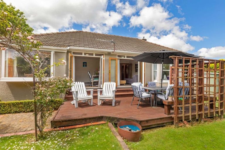 Photo of property in 21 Parata Street, Hokowhitu, Palmerston North, 4410
