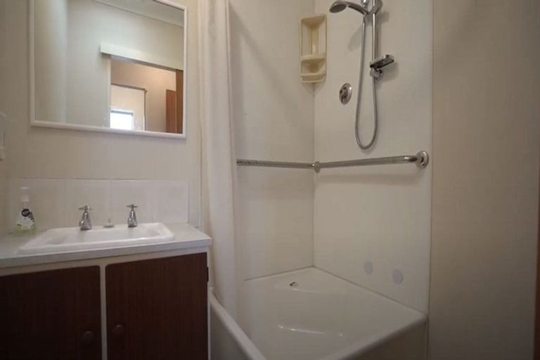 Photo of property in 3b Naumai Place, Spotswood, New Plymouth, 4310