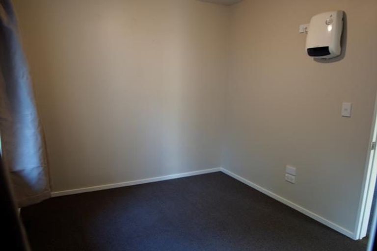 Photo of property in 18d Defoe Place, Waltham, Christchurch, 8023