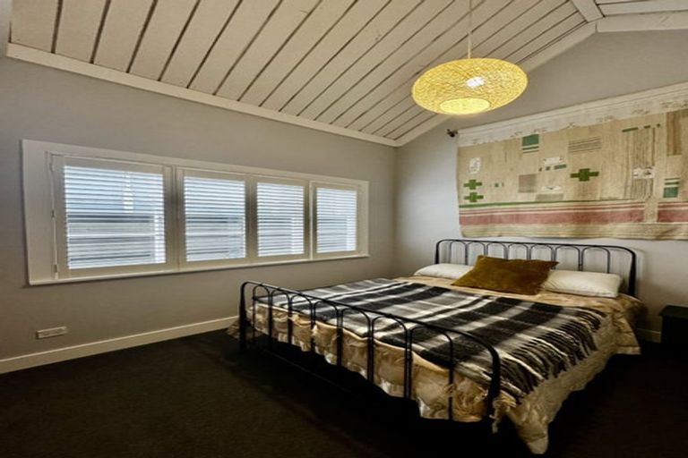 Photo of property in 18 Cuba Street, Petone, Lower Hutt, 5012