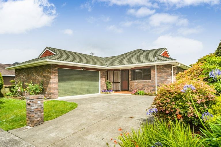 Photo of property in 112 John F Kennedy Drive, Milson, Palmerston North, 4414