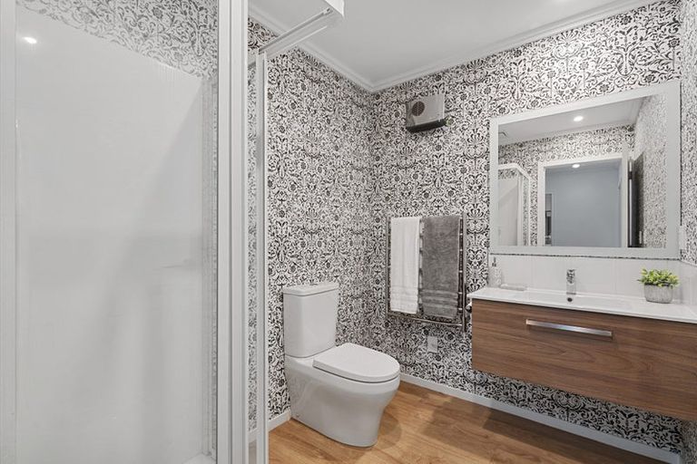 Photo of property in 1/158 Centaurus Road, Saint Martins, Christchurch, 8022