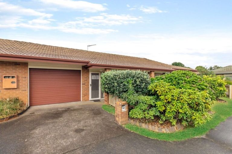 Photo of property in 1/17 Youngs Road, Papakura, 2110