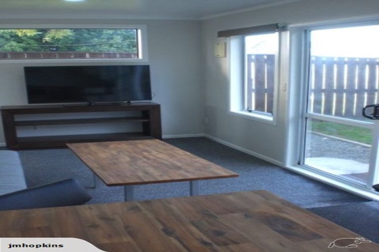 Photo of property in 98/98a Glenpark Avenue, Frankleigh Park, New Plymouth, 4310