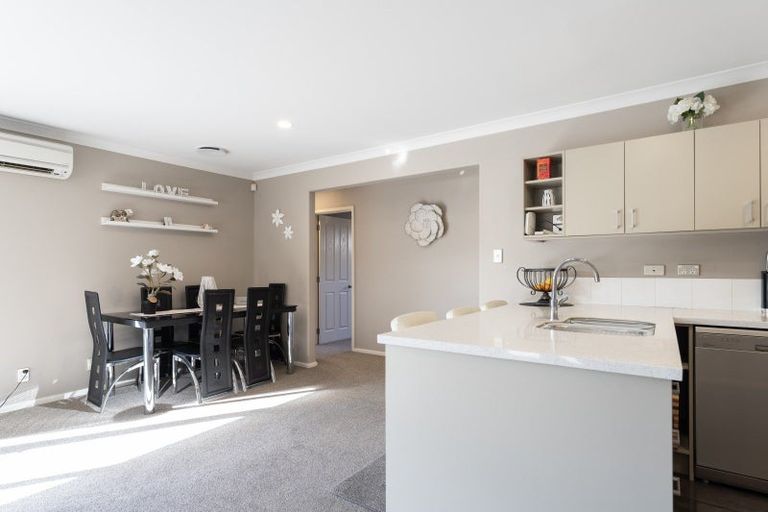 Photo of property in 64 Puhara Avenue, Parklands, Christchurch, 8083