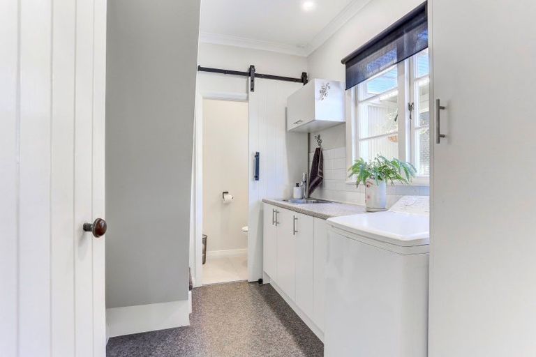 Photo of property in 31 Mount View Road, Bastia Hill, Whanganui, 4500