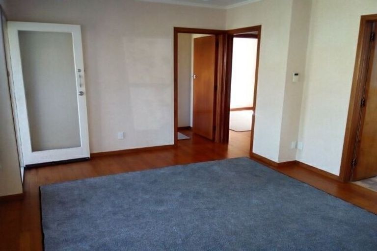 Photo of property in 3/43 Tramway Road, Beach Haven, Auckland, 0626