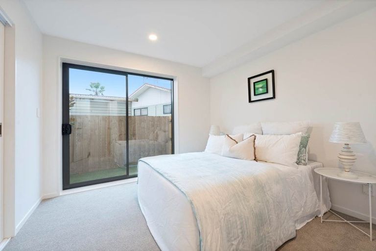 Photo of property in 4/11 Hereford Street, Te Atatu Peninsula, Auckland, 0610