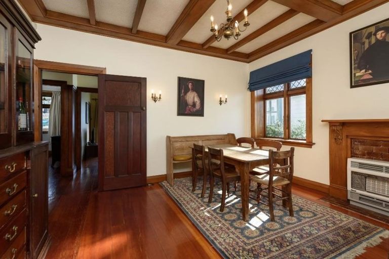 Photo of property in 17 Freyberg Street, Lyall Bay, Wellington, 6022