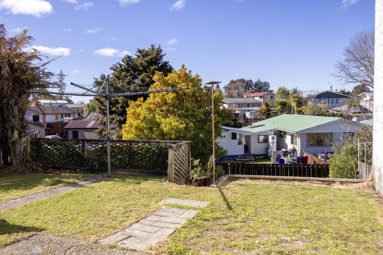Photo of property in 71 Pandora Avenue, Sunnybrook, Rotorua, 3015