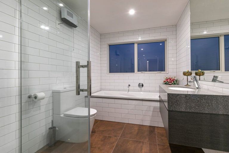 Photo of property in 72 Bankside Road, Silverdale, 0932