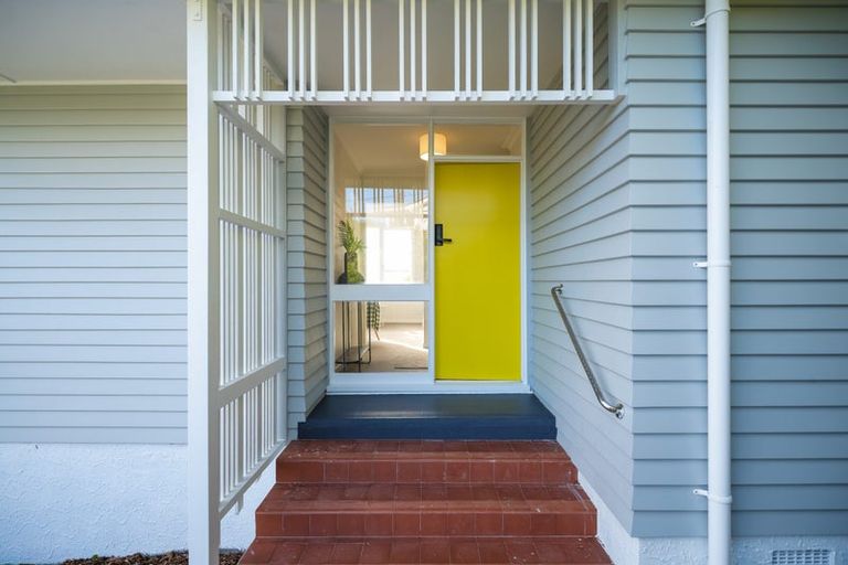 Photo of property in 4 Mayfair Place, Tawa, Wellington, 5028